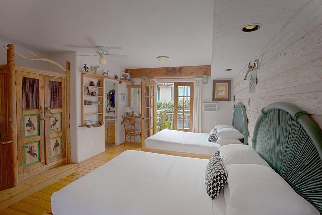 Les Artistes Hotel 3*